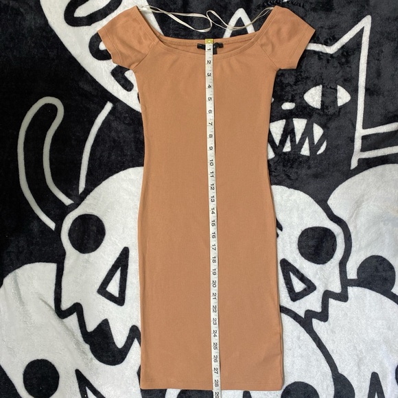 NWT Forever 21 Salmon/Coral Off-The-Shoulder Bodycon Dress, Size Small - Picture 6 of 6